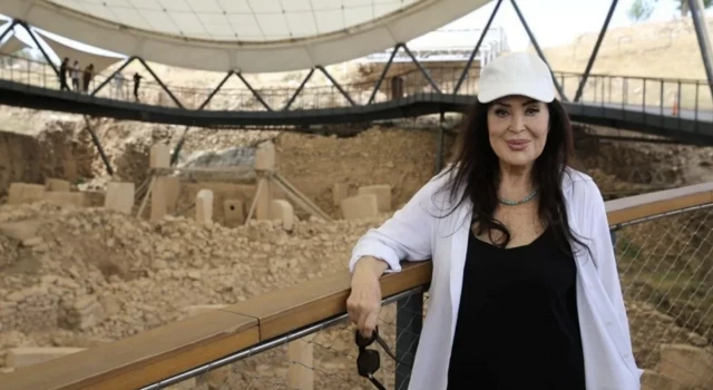 Türkan Şoray'dan Göbeklitepe'ye ziyaret