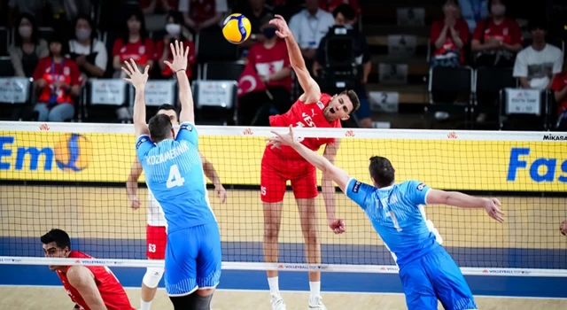 A Milli Erkek Voleybol Takımı, Slovenya'ya 3-0 yenildi