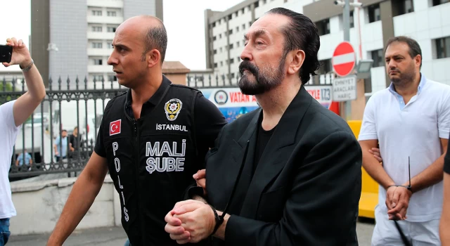 Adnan Oktar örgütünün siyasi ayağında kimler var?