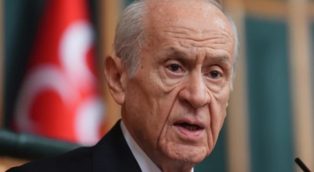 Bahçeli'den bayram mesajında Erdoğan'ın tam tersi açıklama