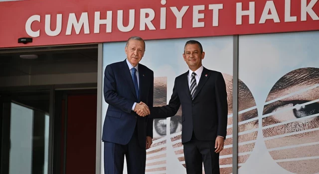 Cumhurbaşkanı Erdoğan 18 yıl sonra CHP'yi ziyaret etti!