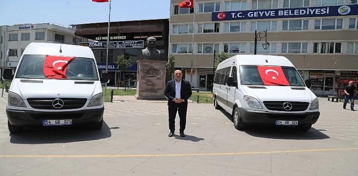 Geyve’de Lüks Makam Aracı Gitti Yerine Minibüsler Geldi