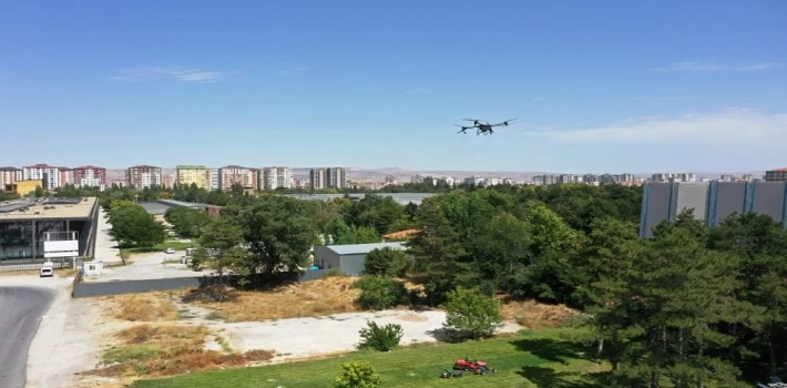 Kayseri Kocasinan’da drone ile kapsamlı ilaçlama