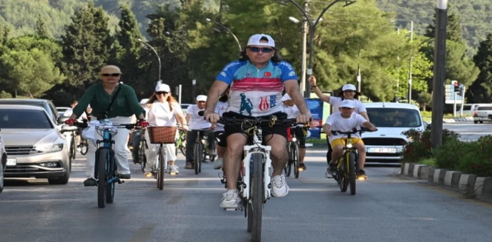 Manisa’da pedallar temiz çevreye çevrildi