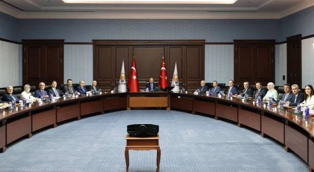 AK Parti MYK, Erdoğan başkanlığında toplandı