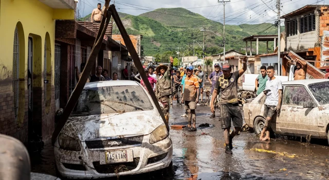 Beryl Kasırgası önce Karayipler'i ardından Jamaika'yı yıktı geçti!