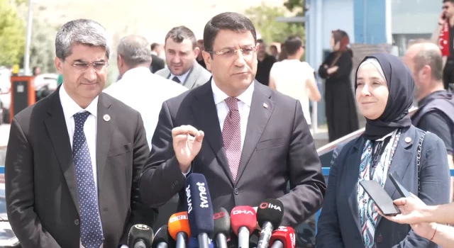 Deva Partili İstanbul Milletvekili Elif Esen, Sinan Ateş davasında Ayşe Ateş’in yanında oldu: “Bu dava mihenk taşı olacak”