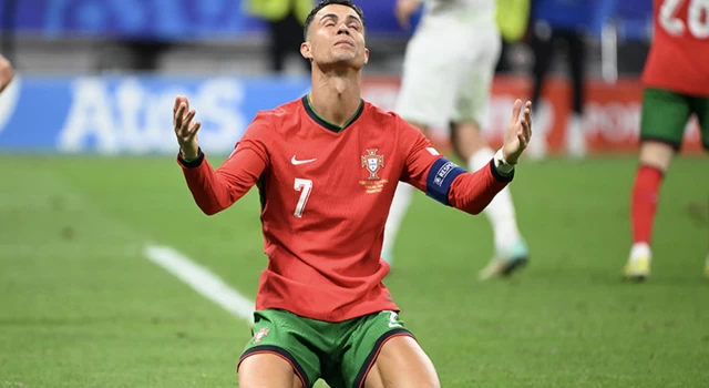 EURO 2024 | Ronaldo hüngür hüngür ağladı, Portekiz turnuvaya penaltılarda tutundu: Çeyrek finalde dev rövanş