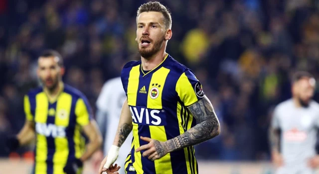 Fenerbahçe'de ilk ayrılık!