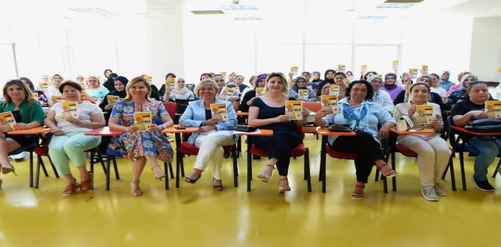 Osmangazi’nin örnek projesinde ilk kitaplar dağıtıldı