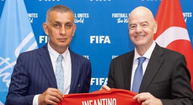 TFF Başkanı Hacıosmanoğlu Paris'te FIFA Başkanı Infantino ile bir araya geldi!