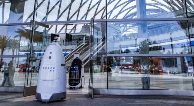 ABD'nin Atlanta şehrinde "robot polis" göreve başladı