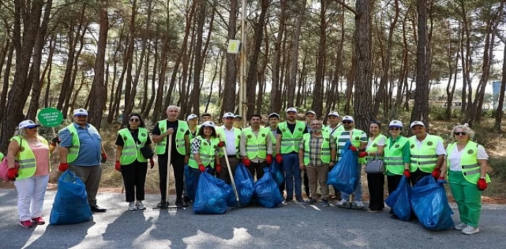 Başkan Duman’ın da katıldığı temizlik çalışmasında 5 ton atık toplandı