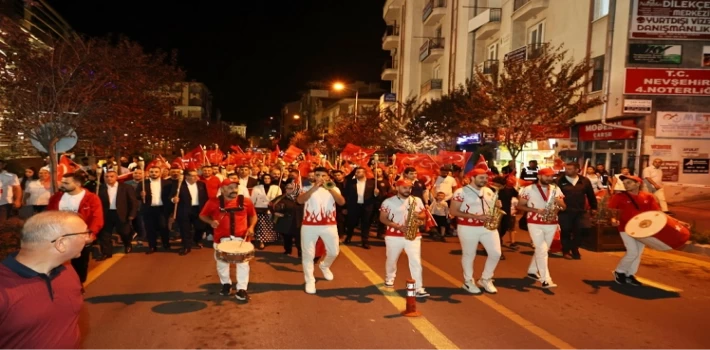 Nevşehir’de 30 Ağustos için renkli ’Fener Alayı’