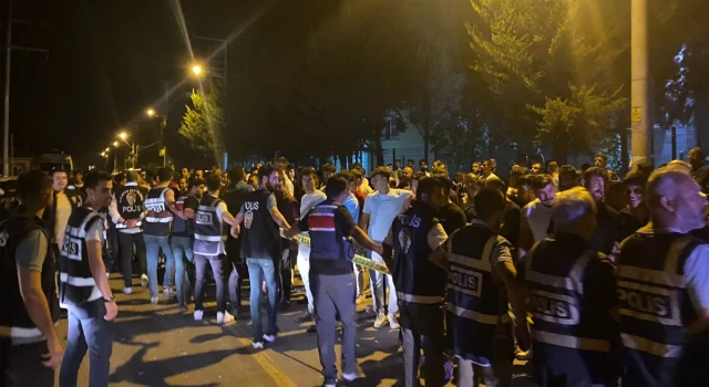 Sakarya’da yabancı uyruklu şahıs, bir kadını taciz ettiği iddiasıyla şüpheli olarak gözaltına alındı