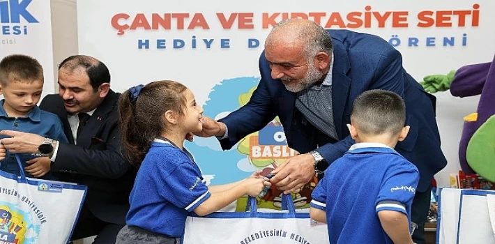 Başkan İbrahim Sandıkçı: “Tüm öğrencilerimize çanta ve kırtasiye seti hediye edeceğiz”