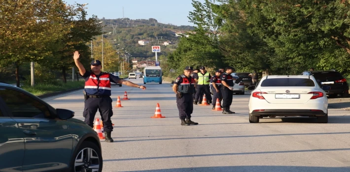 Düzce’de jandarma  şok uygulaması yaptı