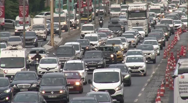 İstanbul'da 'uyum' haftası trafiği