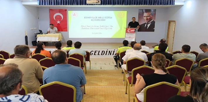 Kemer’de servis şoförlerine eğitim