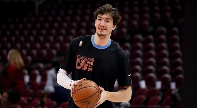 Milli basketbolcu Cedi Osman, Panathinaikos'a tranfer oldu