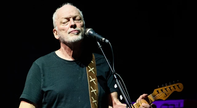 Pink Floyd grubunun üyesi David Gilmour yeni albümünde Türk çalgısı 'Cümbüş'ü kullanacak