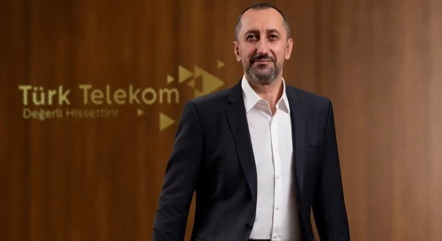 Türk Telekom CEO'su Ümit Önal: "Türkiye'de internet tarifeleri sudan ucuz"