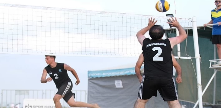 Zafer Bayramı’nda Sekapark’ta voleybol heyecanı