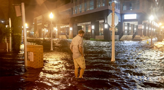 Florida kıyılarına kadar ulaşan Milton Kasırgası için olağanüstü hal ilan edildi!