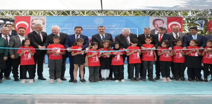 Hatay’da üç okula toplu açılış