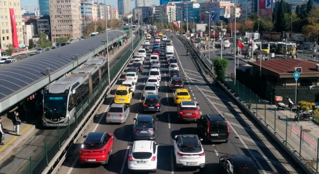 İstanbul trafiğinde 29 Ekim tatili yoğunluğu hissediliyor: Yüzde 71’e ulaşmış durumda