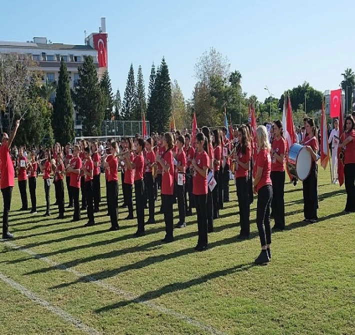 Kemer’de Cumhuriyet Bayramı coşkusu