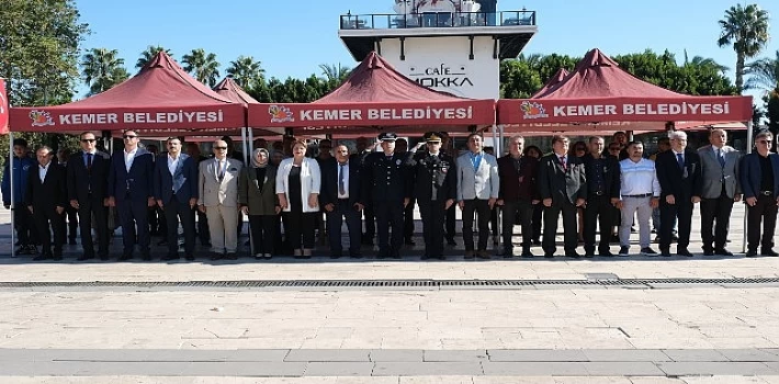 Kemer’de muhtarlar Günü kutlandı