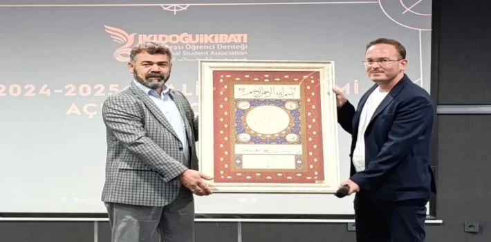 Konya’da ’İki Doğu İki Batı’da nöbet değişimi