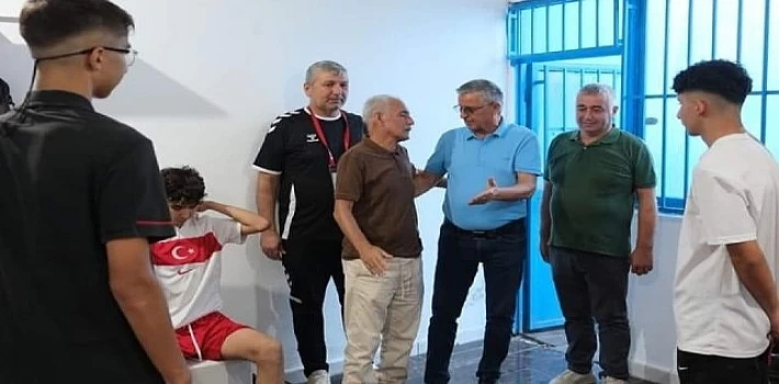 Şarampolspor Başkanı’ndan, Başkan Topaloğlu’na kutlama