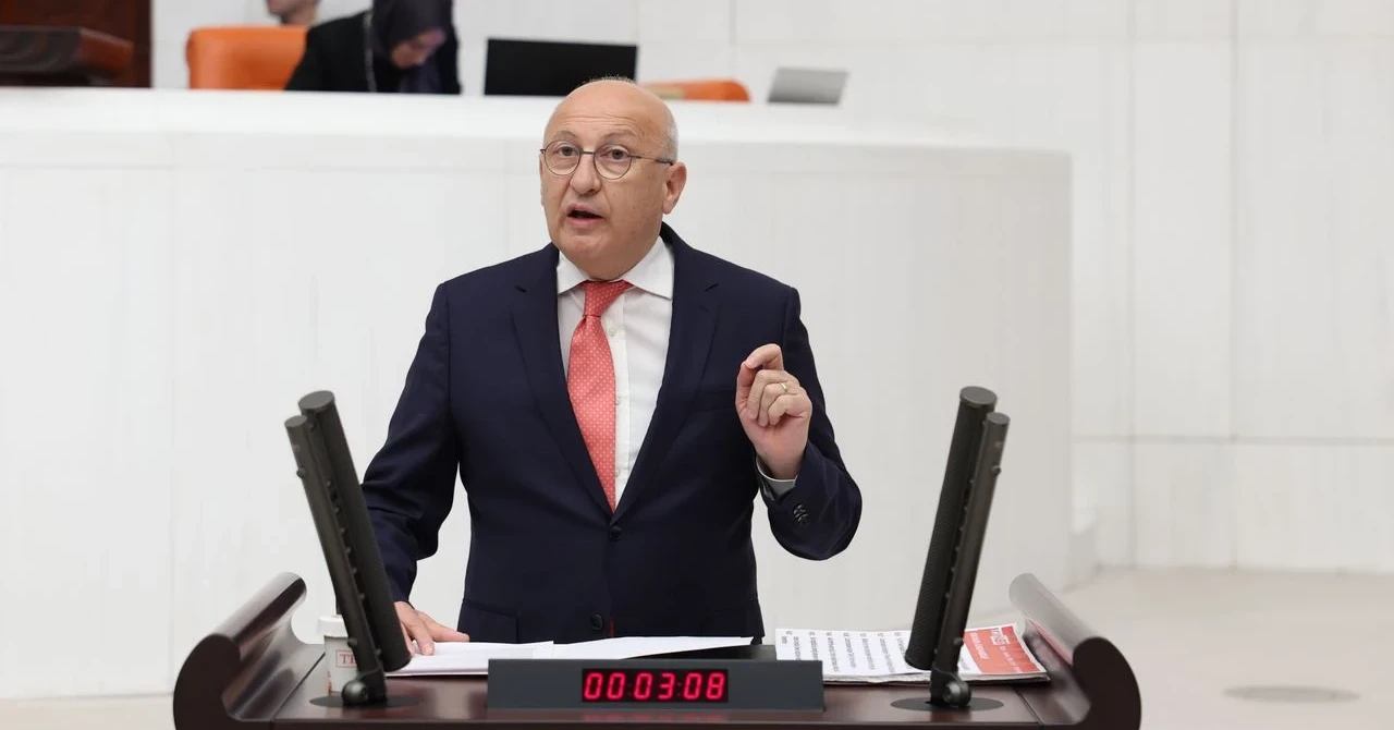 CHP’den AK Parti'ye Suriye için ‘cihatçı gruplar’ uyarısı: “Suriye Afganistan’a dönüşürse bedelini yine Türkiye öder”