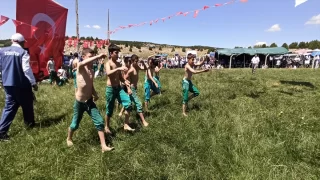 Tokat’ta Geleneksel Çıkrık Köyü 6. Karakucak Güreşleri düzenlendi