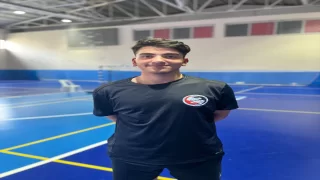 İşitme engelli milli sporcu Furkan’ın hedefi badmintonda dünya şampiyonu olmak