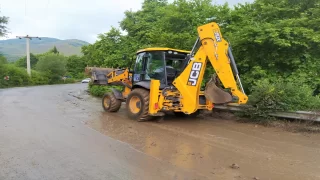 Kocaeli’de etkili olan sağanak hayatı olumsuz etkiledi