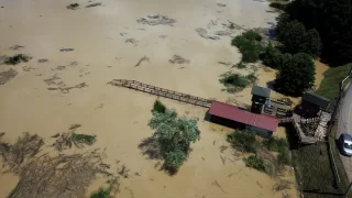 Efteni Gölü havzasındaki taşkın, tarım arazileri ve mesire alanlarını suyla doldurdu