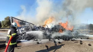 Osmaniye’de dorsesinde iplik yüklü tırda yangın çıktı