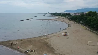 Karadeniz’in incisi Ordu, güvenli plajlarıyla yüzme keyfi yaşatıyor