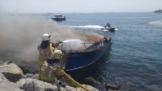 Pendik’te teknede çıkan yangın söndürüldü