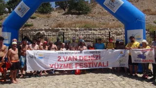 ”2. Van Denizi Yüzme Festivali” sona erdi