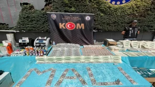 İstanbul’da sahte para operasyonunda 2 milyon 942 bin dolar ele geçirildi