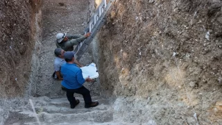 İzmir Kemalpaşa Fayı’nın deprem potansiyelinin tespiti için hendek kazılıyor