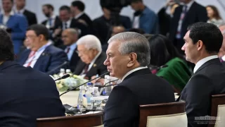 Özbekistan Cumhurbaşkanı Mirziyoyev, İsrailFilistin sorununun ”iki devlet” temelinde çözülebileceğini söyledi