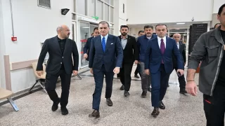 AK Parti Sözcüsü Çelik trafikte çıkan kavgada yaralanan şahsın ailesiyle görüştü