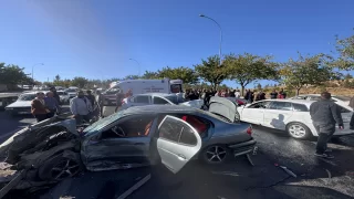 Şanlıurfa’da zincirleme trafik kazasında 7 kişi yaralandı