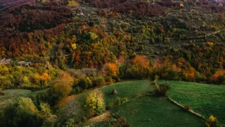 Bosna Hersek’in güneyi sonbahar renklerine büründü