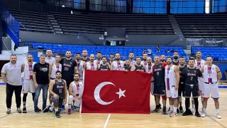 Uluslararası Şirketler Turnuvası’nı Yıldız Holding Erkek Basketbol Takımı kazandı